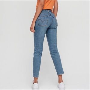 501 Levi wedgie icon jeans